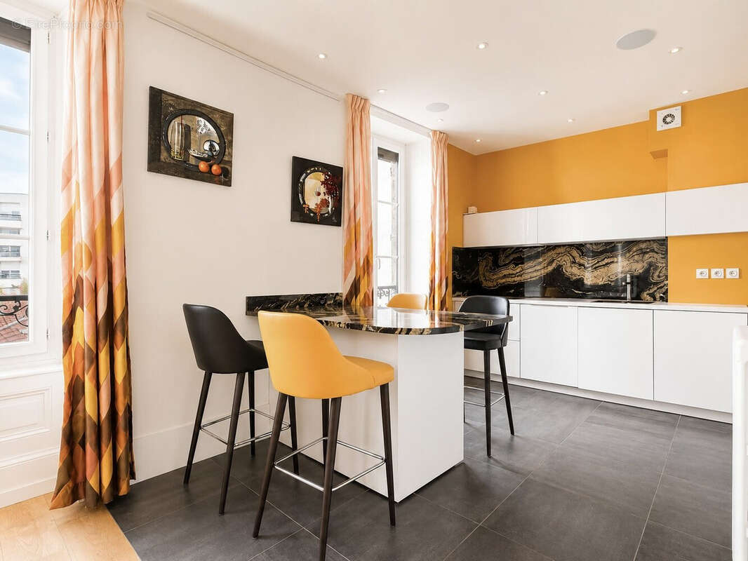 Appartement 85 m² à Chamalieres  - photo 2
