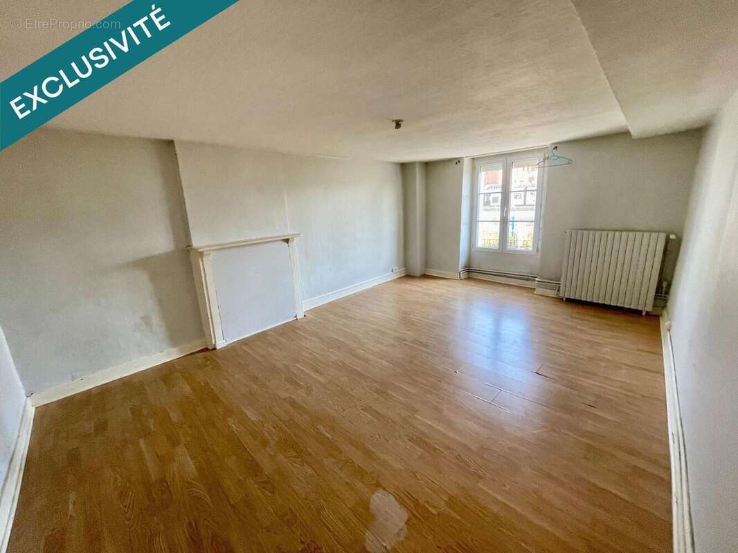 Maison 80 m² à Laval  - photo 3