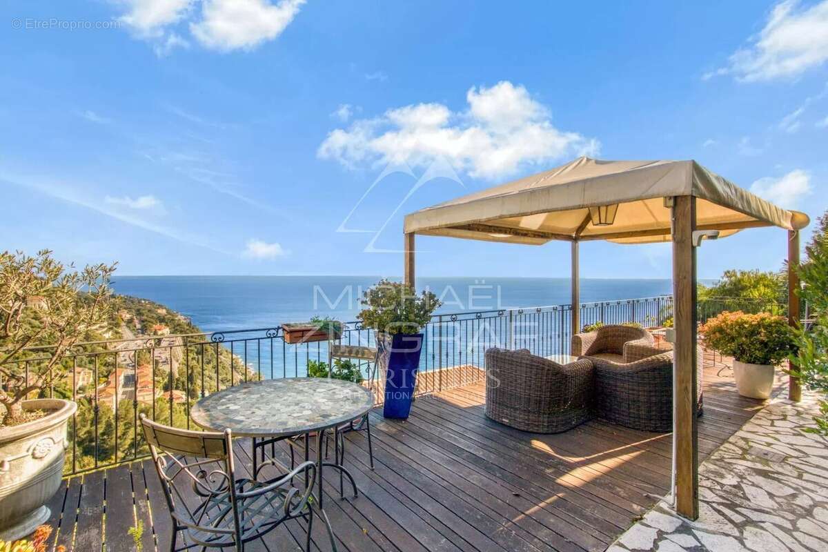 Roquebrune-Cap-Martin – Villa d’exception avec vue panoramique sur la mer - photo 15