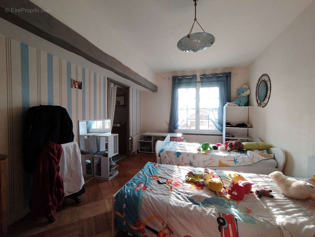 Maison à SAINT-SULPICE-DE-COGNAC