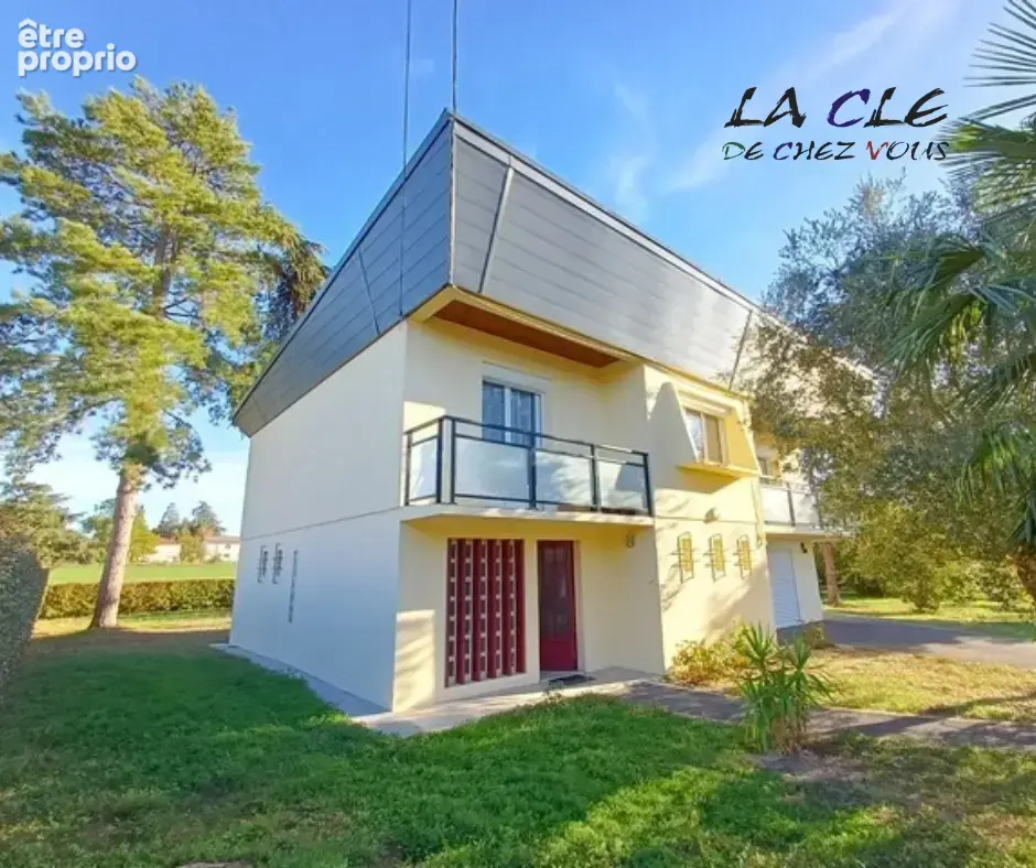 Photo Maison à Coulonges-Sur-L'autize au prix de 229 900€