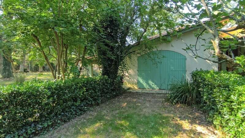 Maison à SAINT-GEIN