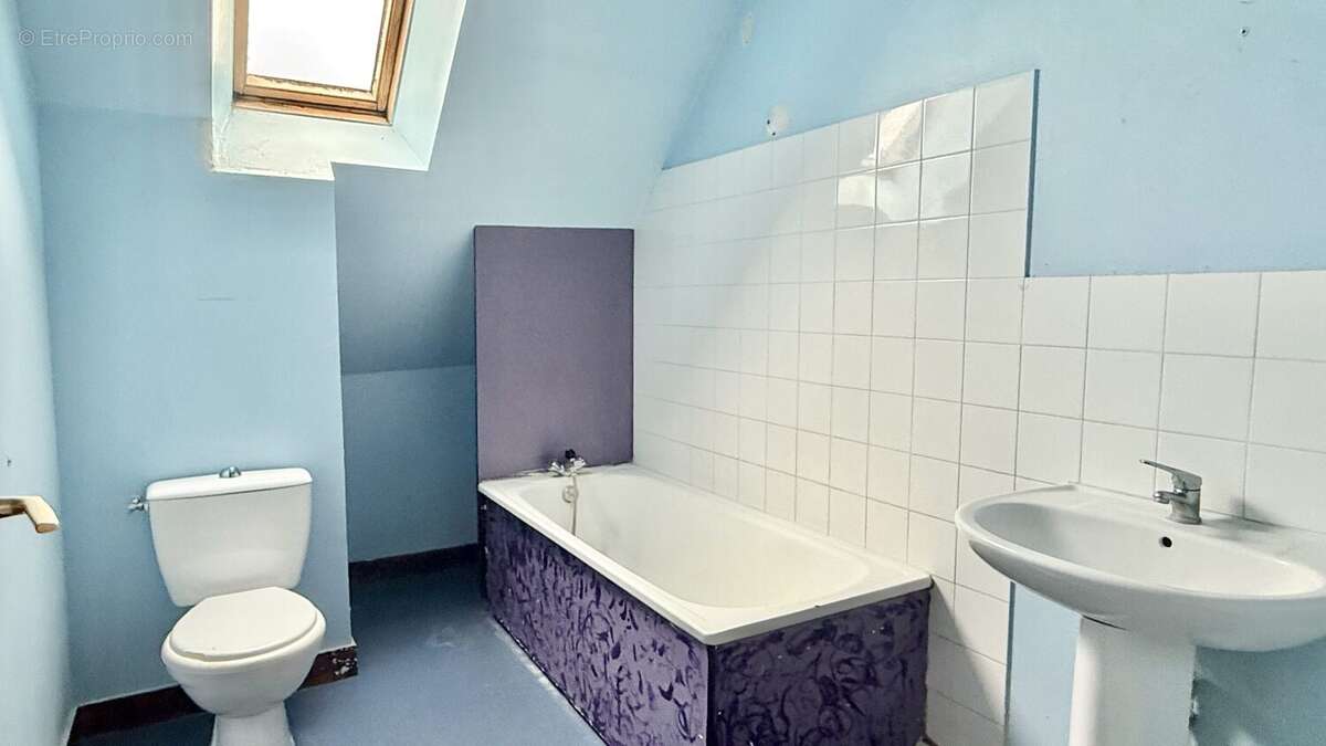 Maison à BONNETABLE