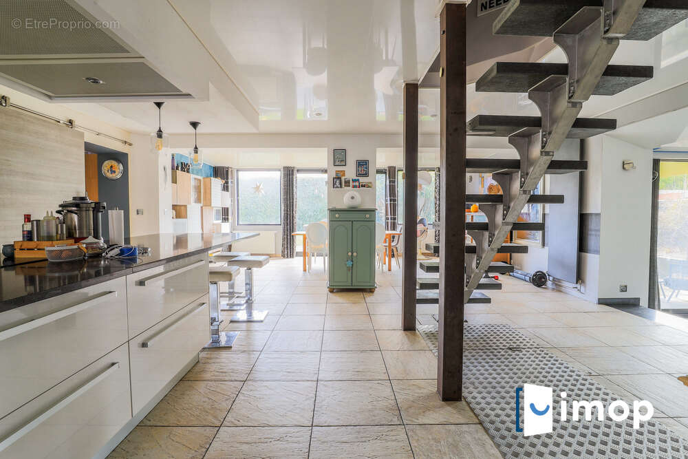 Maison à LYS-LEZ-LANNOY