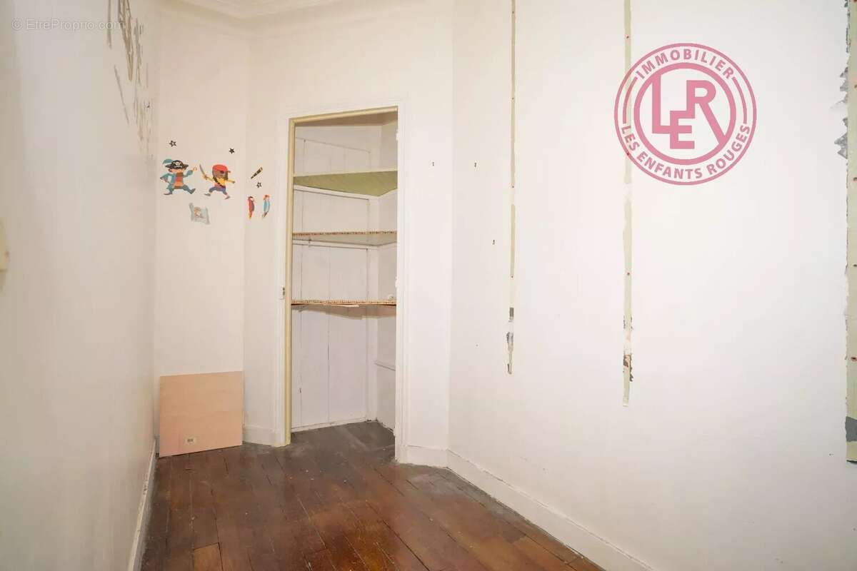 Appartement à PARIS-10E