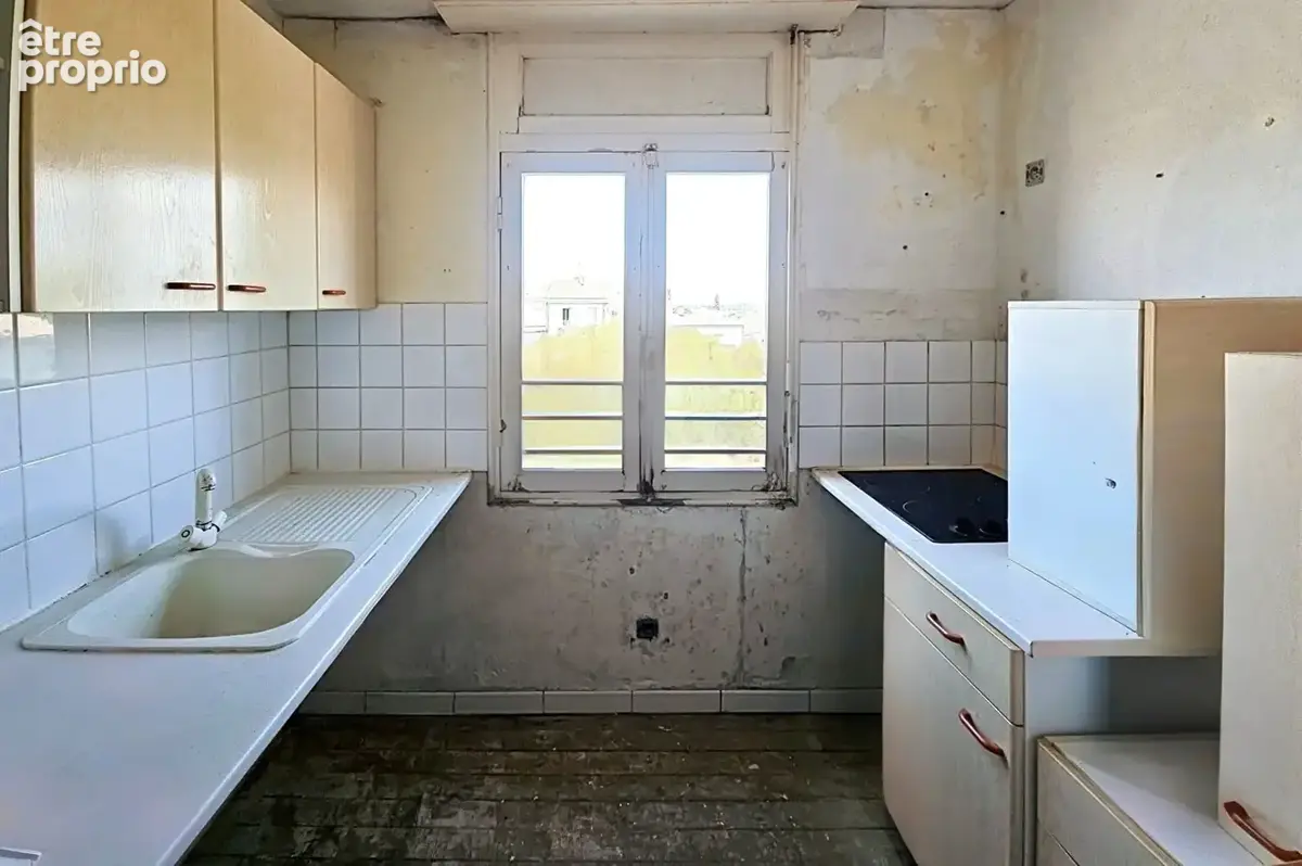PAUILLAC 33250 - Immeuble 200 m² - investissement locatif -  CENTRE VILLE - photo 13