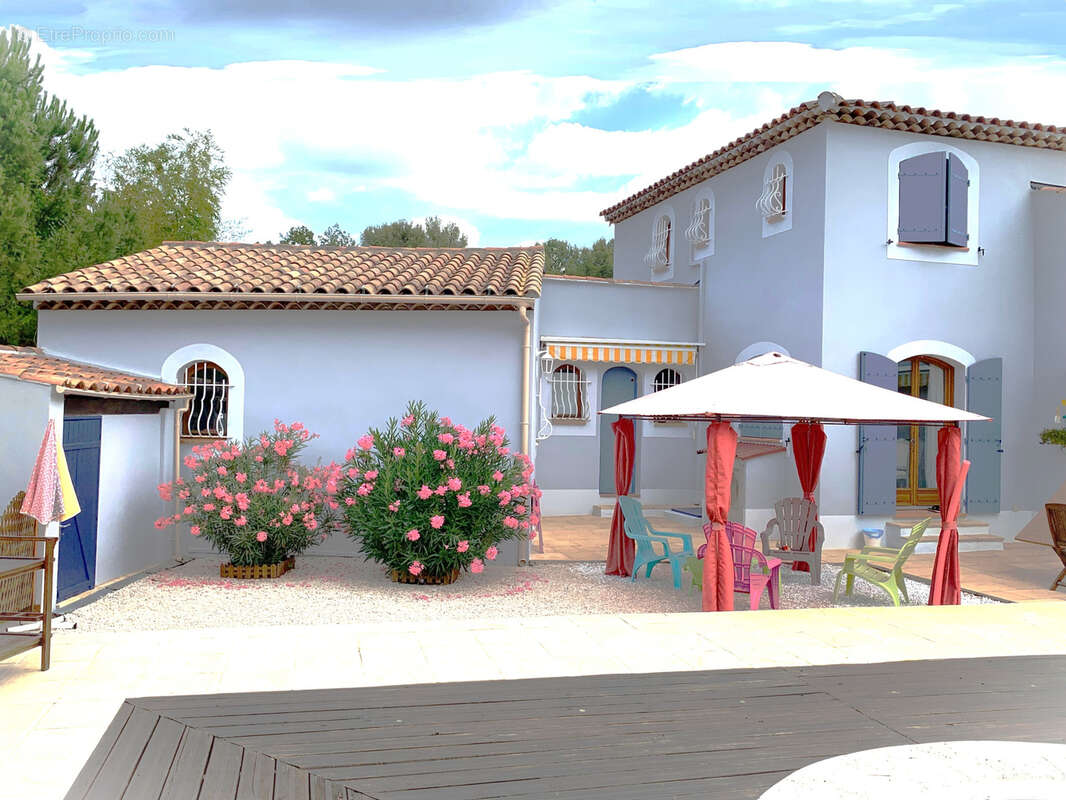 Maison à NANS-LES-PINS