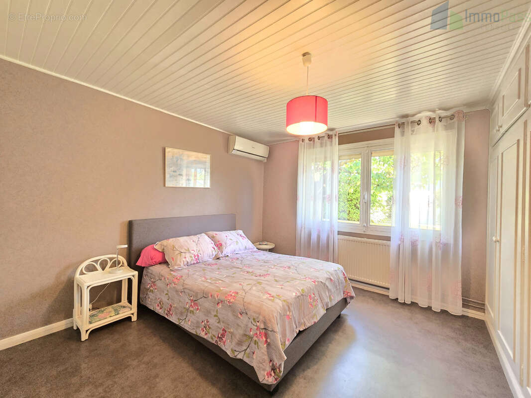 maison 65m2- terrain 221m2 secteur Gravallon-Chassagnon Saint-Fons - photo 9
