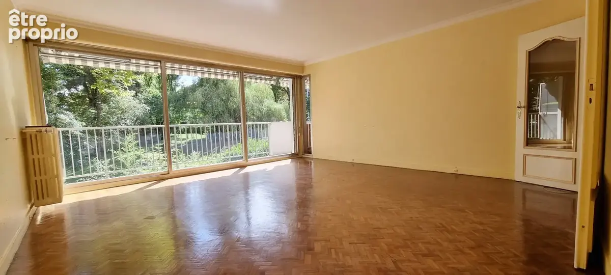 3 pièces confortable de 77m2 / à proximité immédiate des commerces/transports et écoles - photo 2