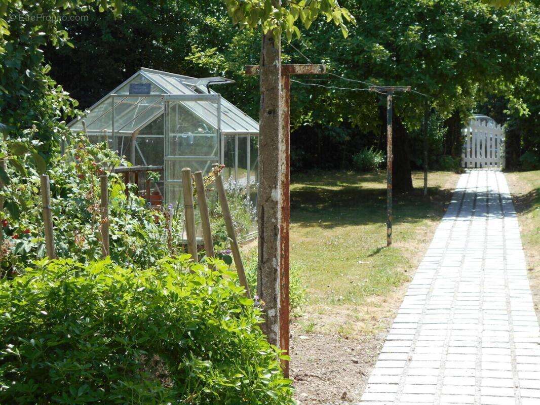 Maison à SAINT-AIGNAN-DE-COUPTRAIN