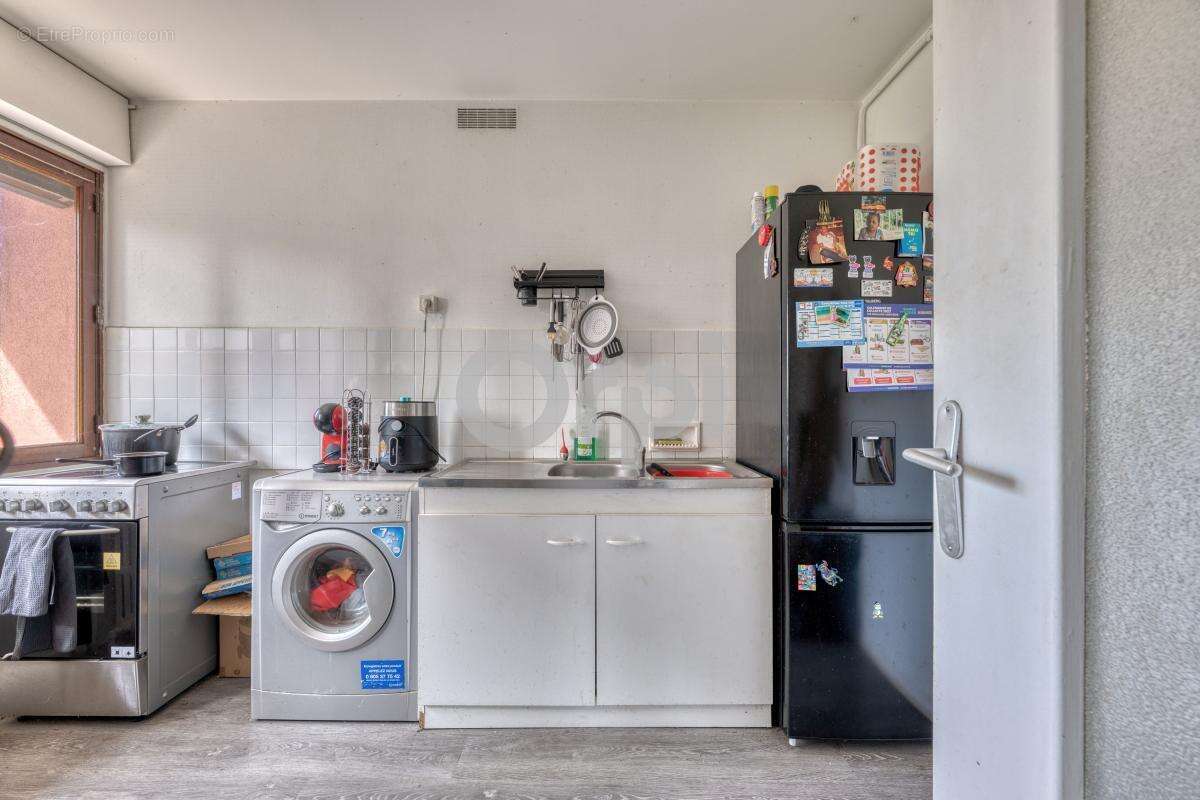 Appartement à LES PAVILLONS-SOUS-BOIS
