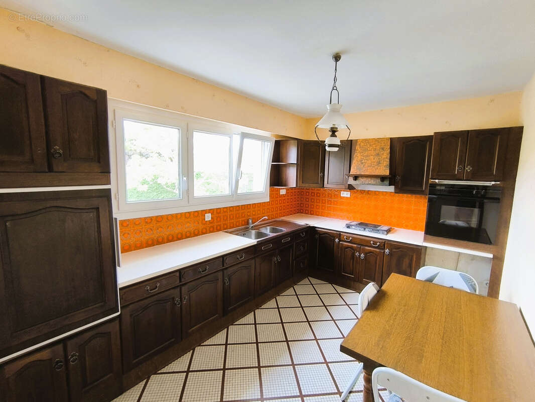 Maison à LES PONTS-DE-CE