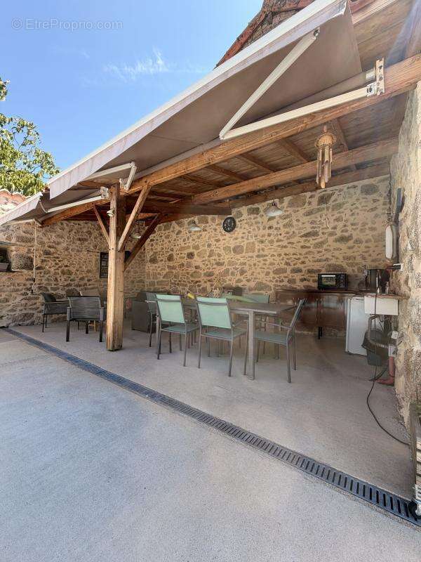 Maison 180 m² à Piegut-Pluviers  - photo 5