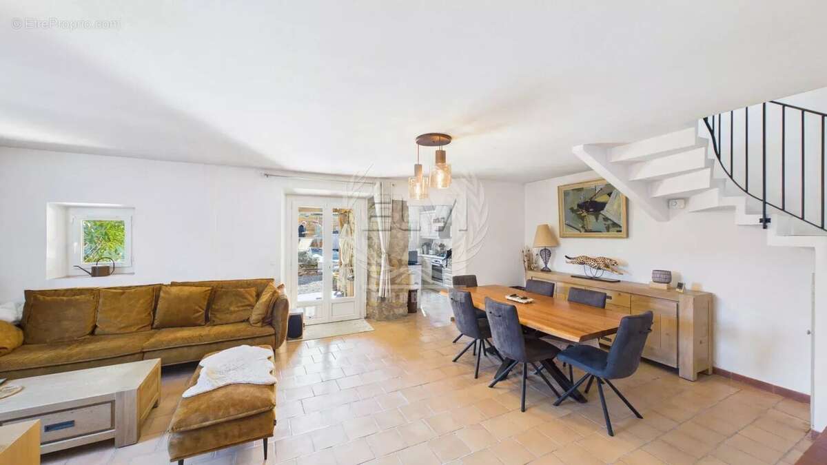 Appartement à PLAN-DE-LA-TOUR