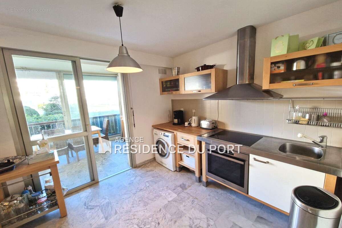 Appartement à MANDELIEU-LA-NAPOULE