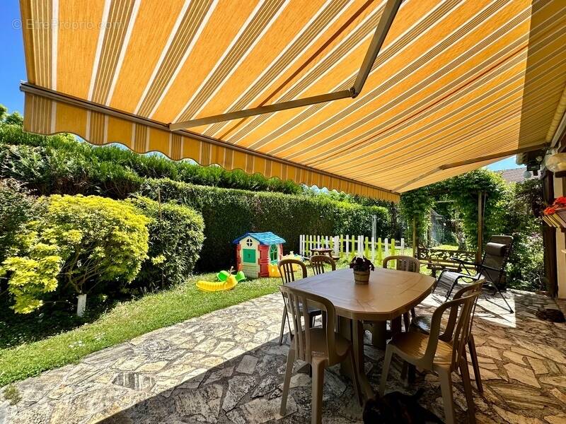 Maison à BURES-SUR-YVETTE