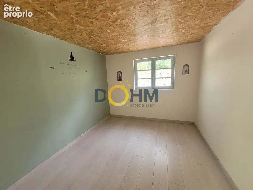 Apinac, Chalet 86m2 habitables avec dépendances et grand jardin - photo 12