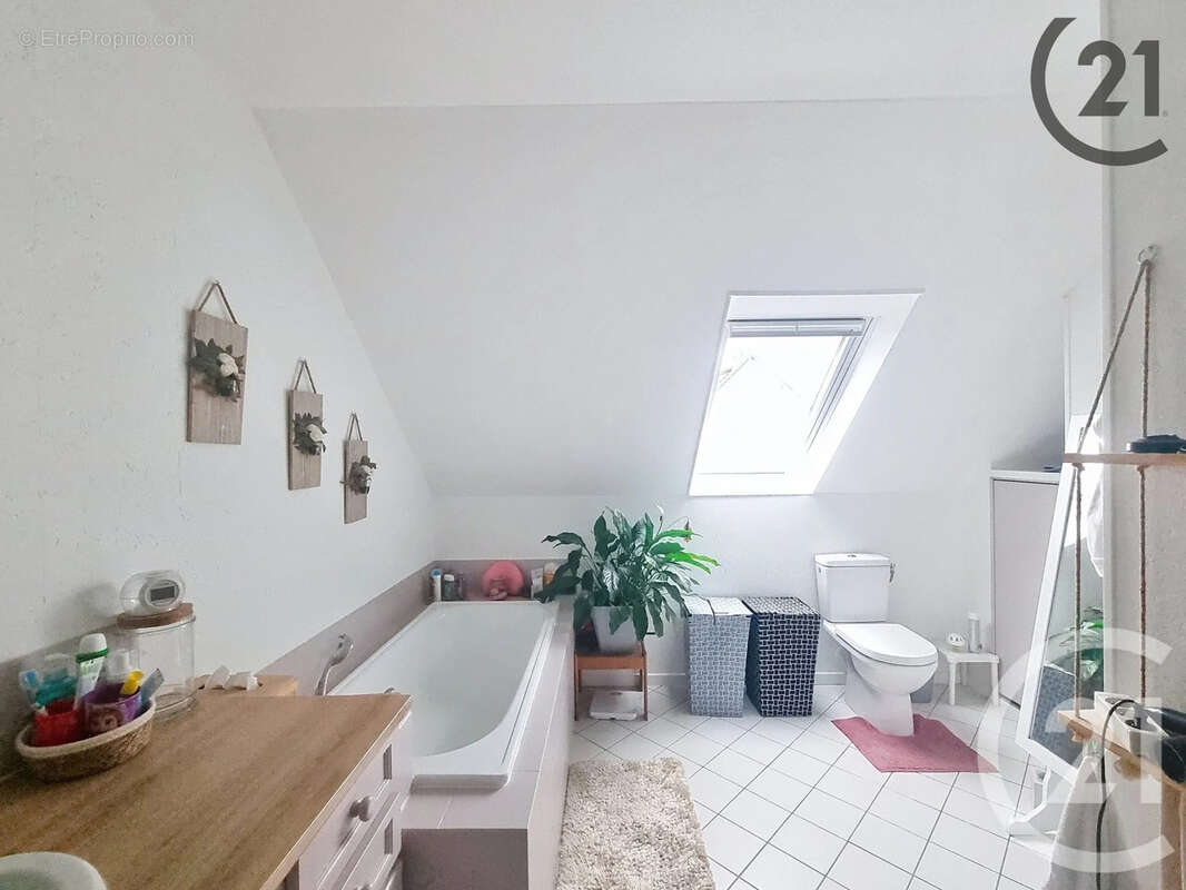 Maison à BRIE-COMTE-ROBERT