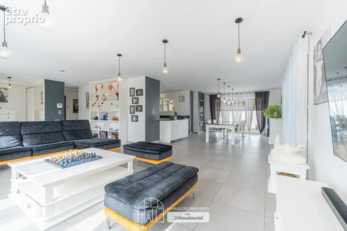 Maison 250 m² à Le Vigen  - photo 7
