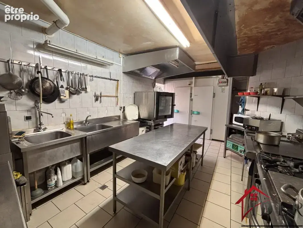 AFFAIRE A SAISIR - fonds de commerce restaurant 202 m2+ terr - photo 5