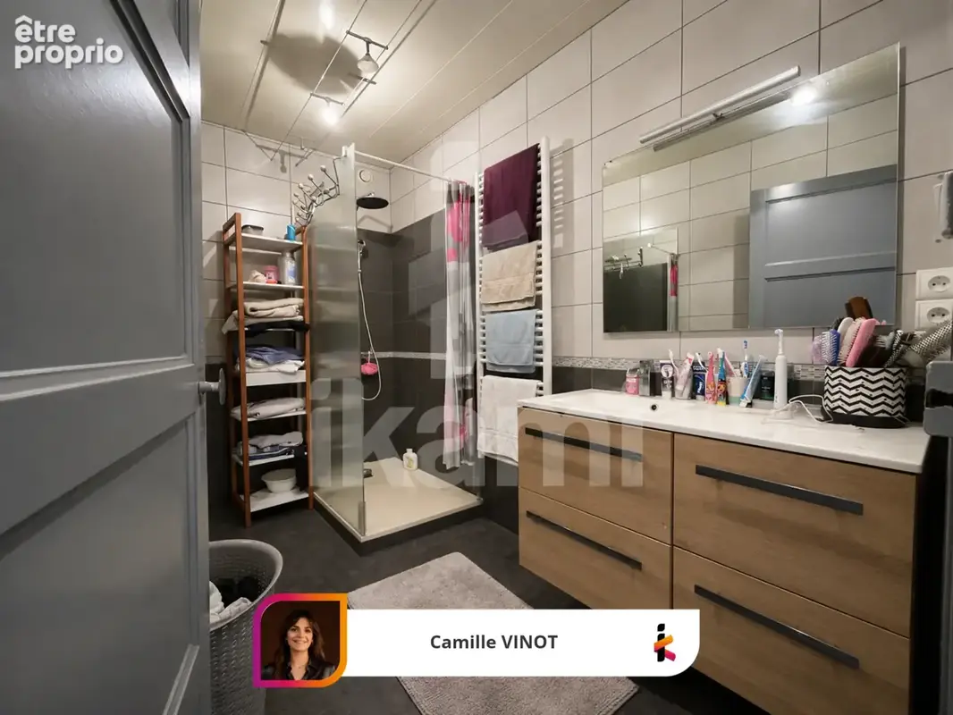 Appartement au cœur de Montmeyran avec balcon, cour, garage, caves, et surfaces supplémentaires - photo 9