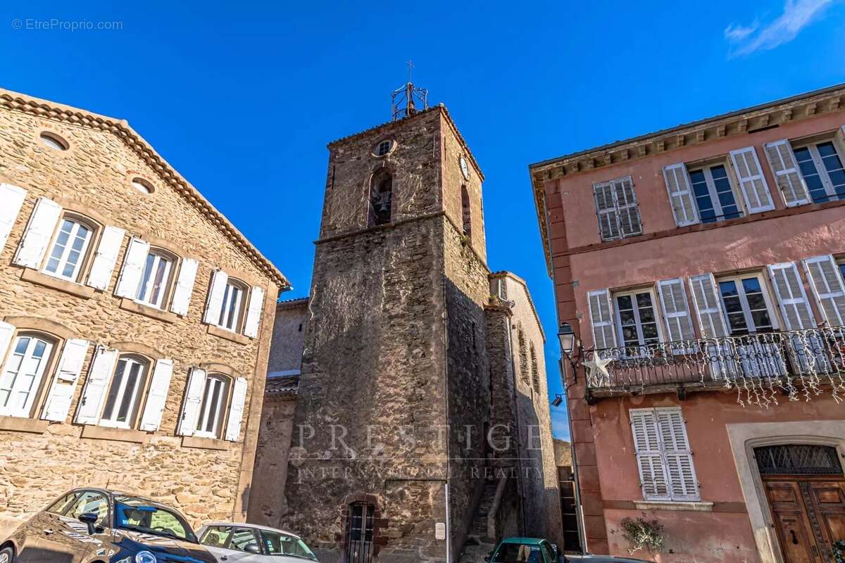 Maison à LA GARDE-FREINET