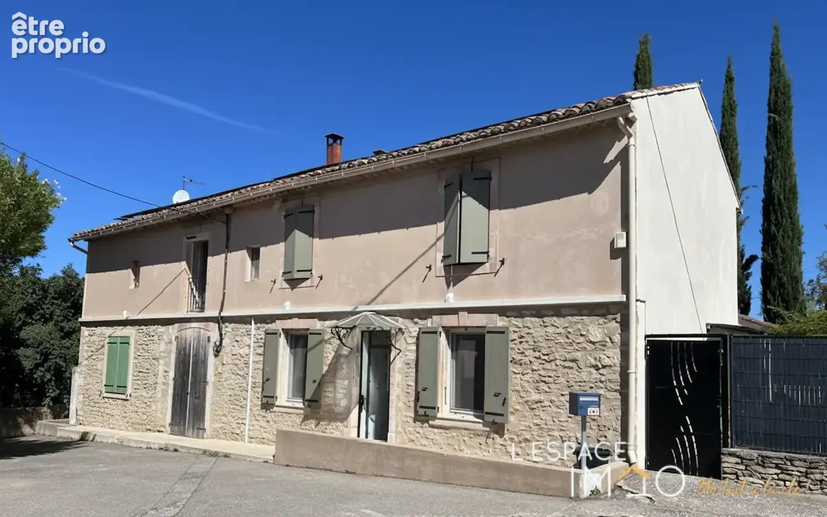 Ancien mas en partie rénové avec piscine sur Oppède - photo 3