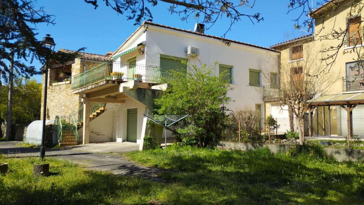 Maison à CAMPAGNE-SUR-AUDE
