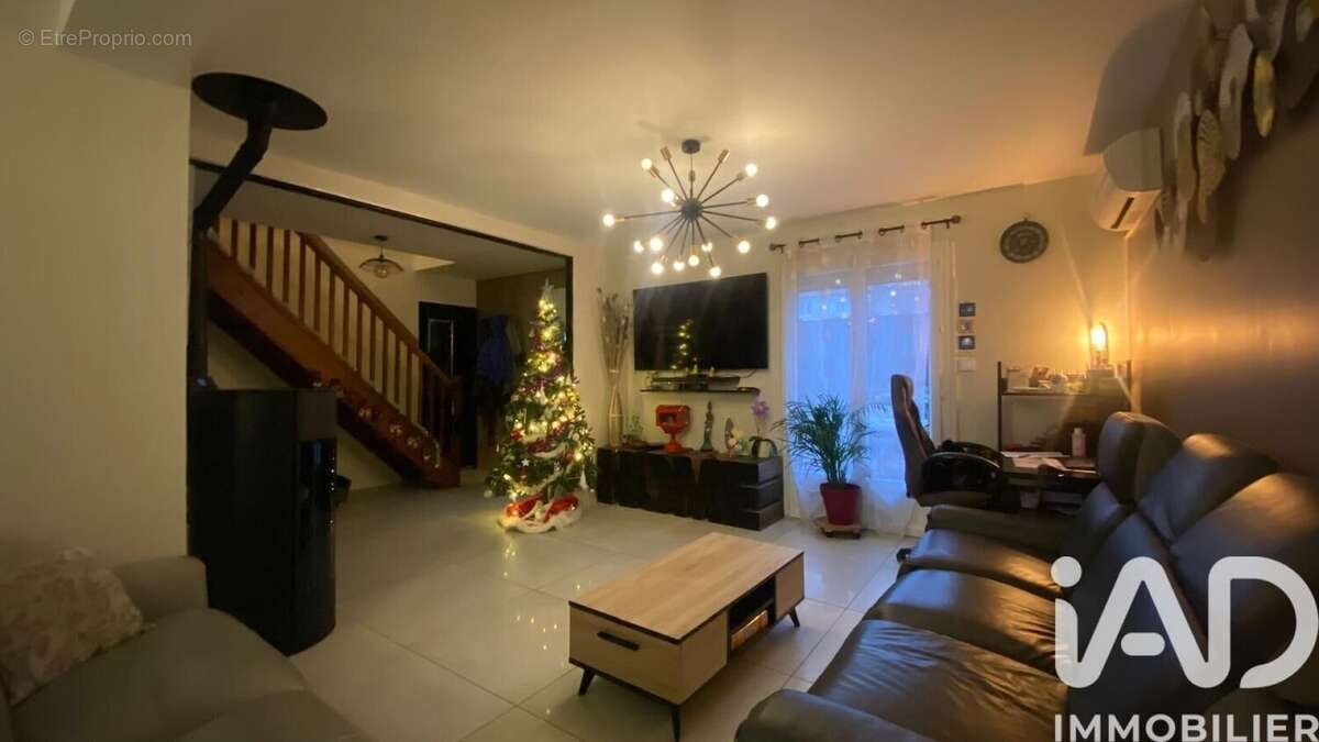 Photo 2 - Maison à MONTELIMAR