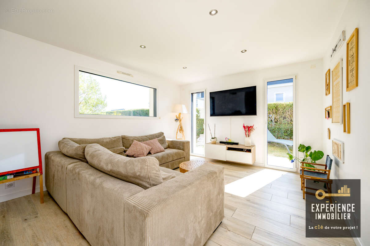 Contemporaine en plein bourg de ploufragan - photo 8