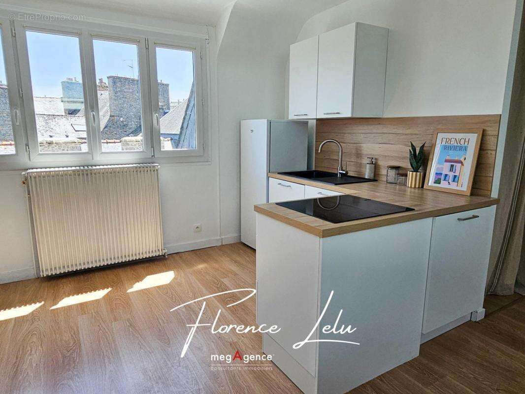 Appartement T2 rénové – Hyper centre de Guingamp - photo 4