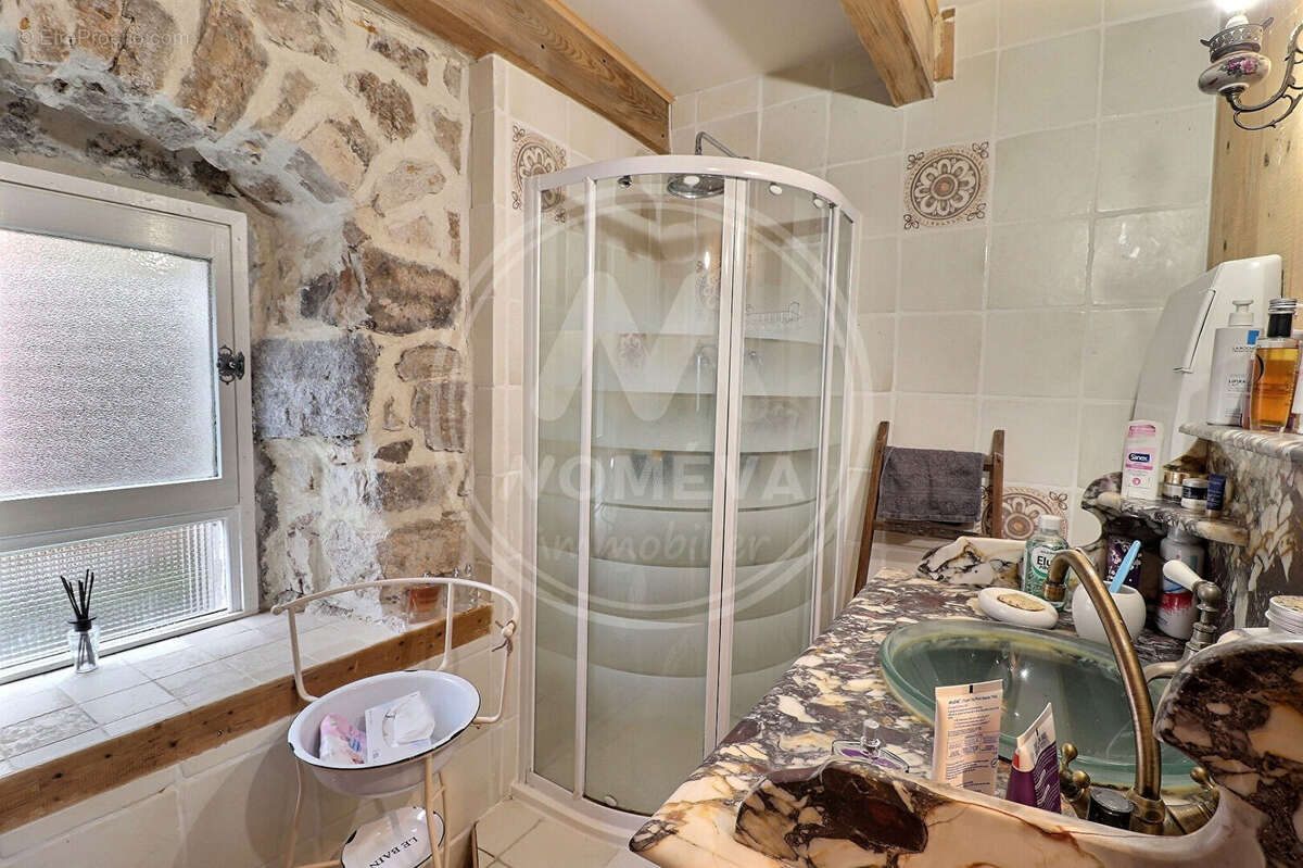 Maison à SAINT-PIERRE-SUR-DOUX