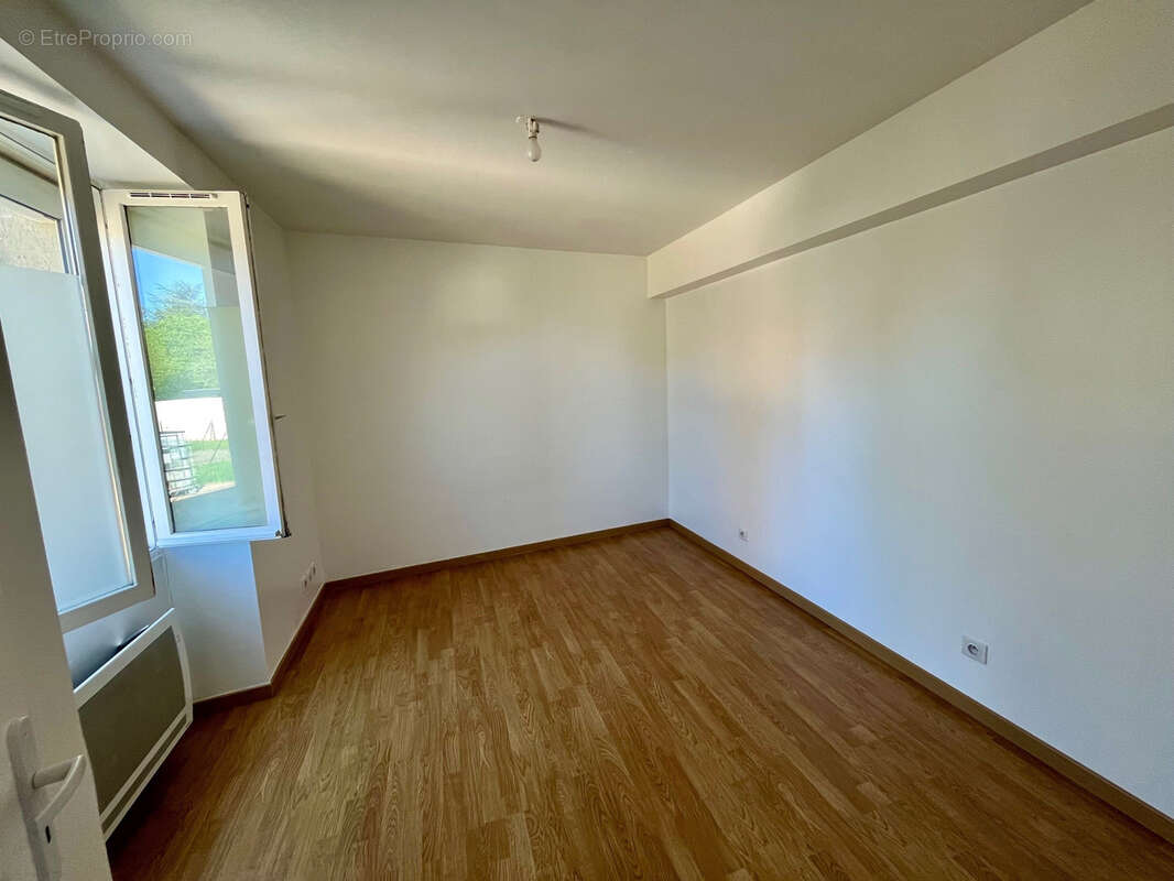 Appartement à EPONE