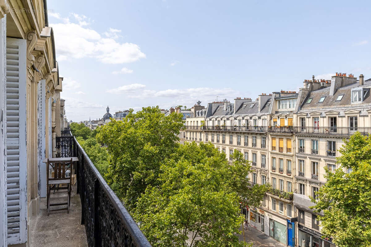 Appartement à PARIS-3E