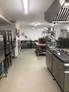 Commerce à CHAVELOT