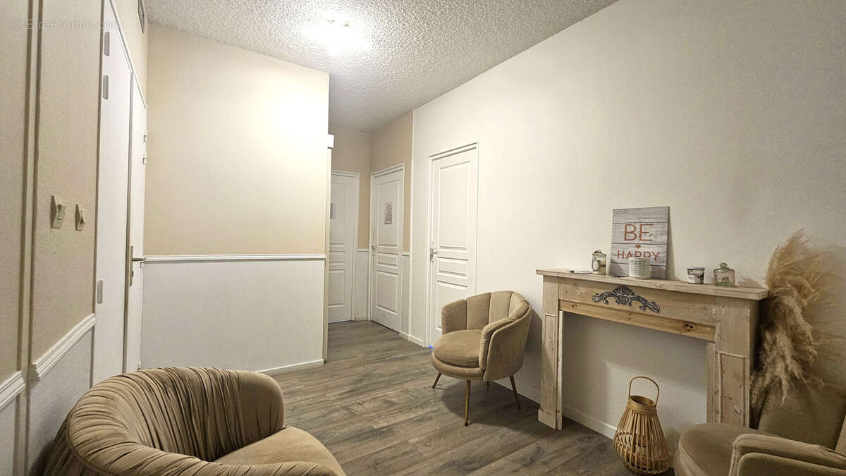 Commerce à FERNEY-VOLTAIRE