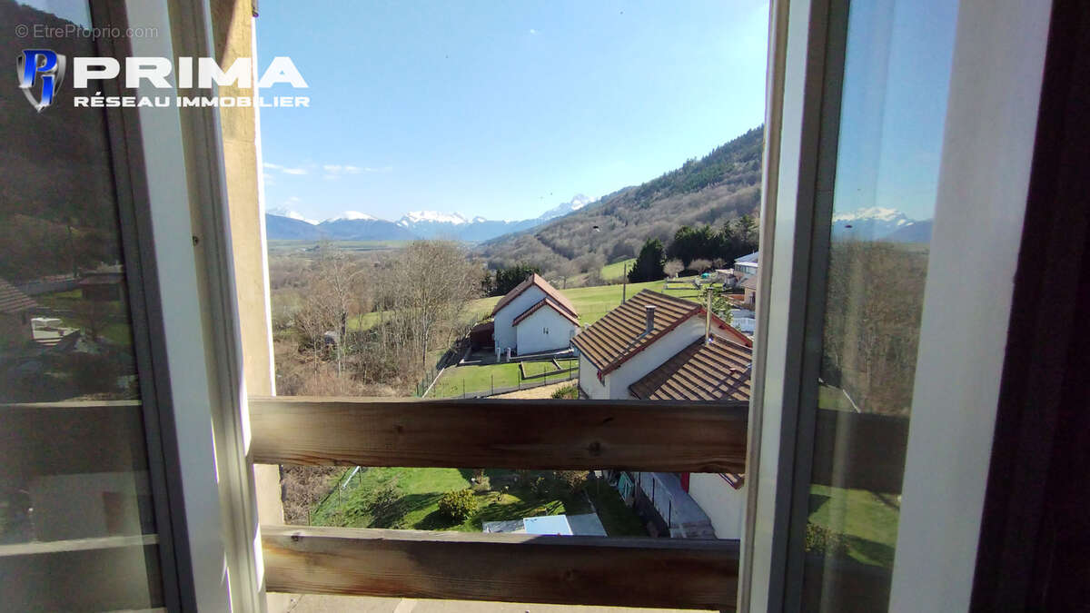 Maison à PIERRE-CHATEL