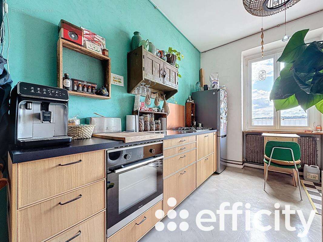 Appartement à LYON-7E