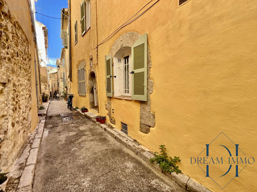 Appartement à HYERES