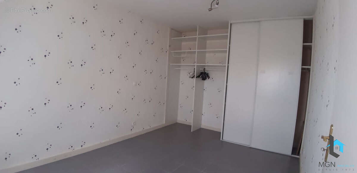 Appartement à EPERNON