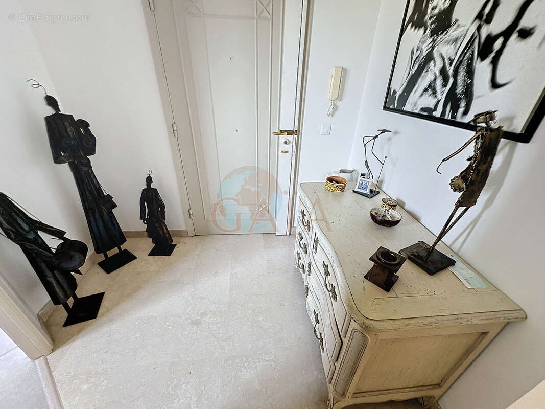 Appartement à LE CANNET