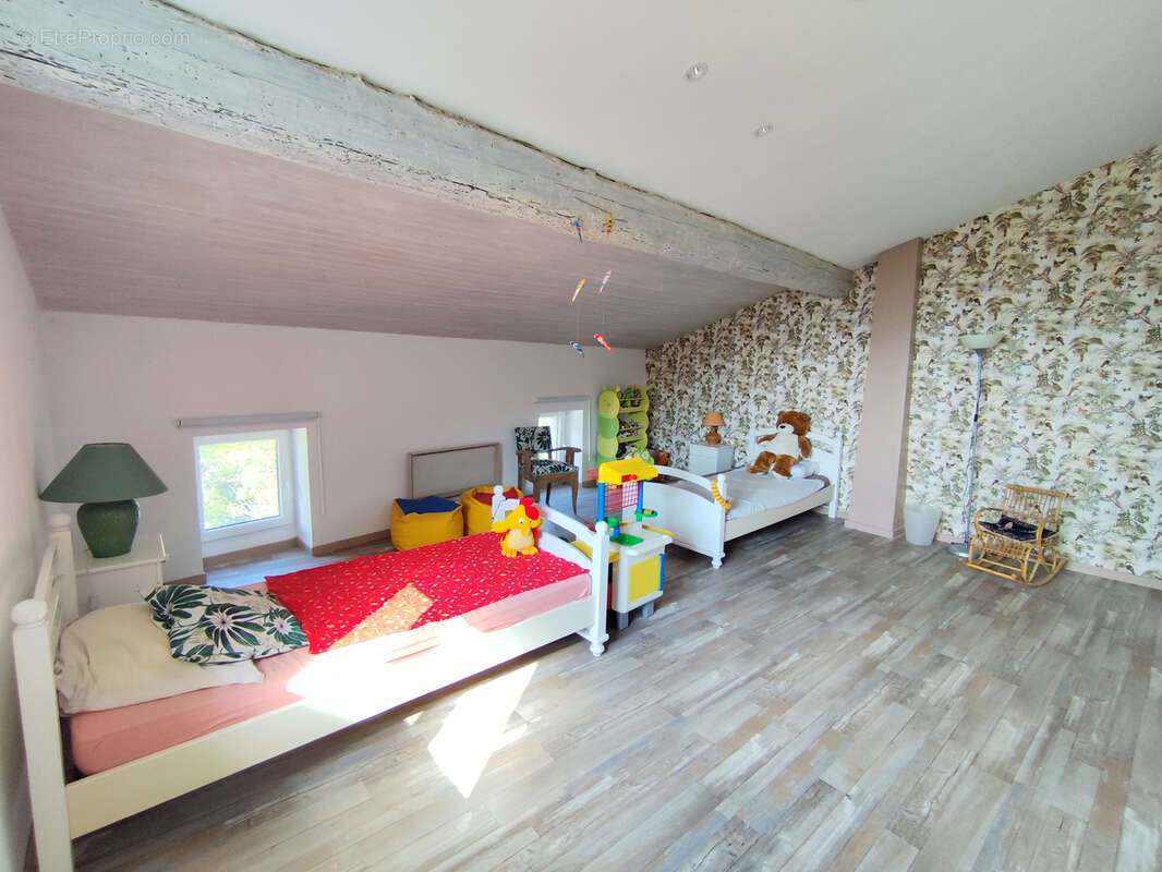 Maison à SAINT-MARTIN-LA-PLAINE