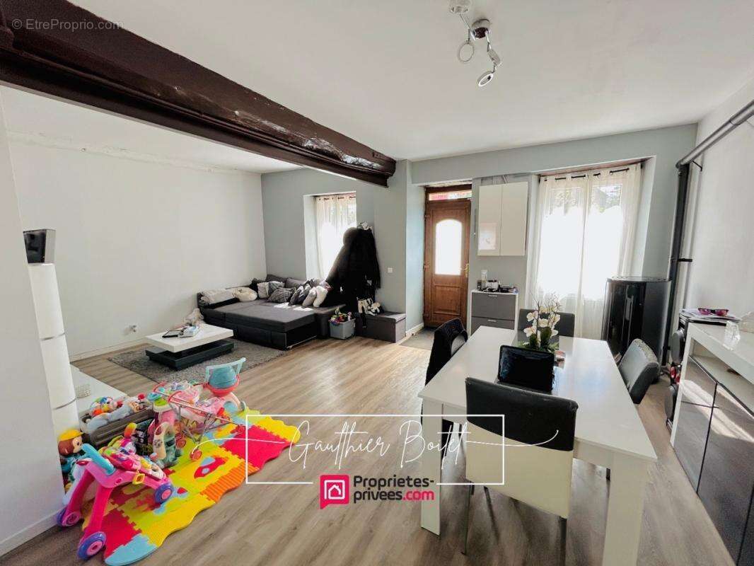 Maison à ROZAY-EN-BRIE