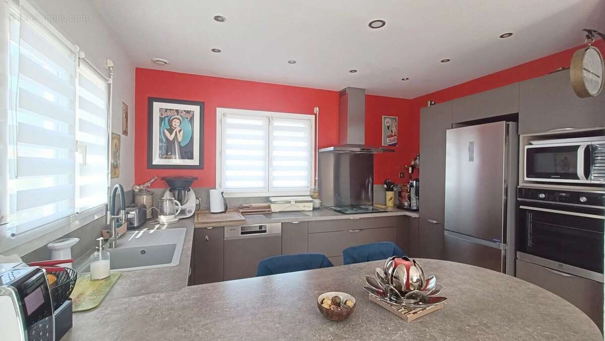 Maison à NEUVILLE-DE-POITOU