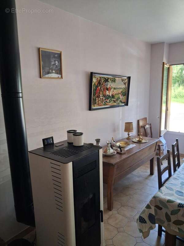 Maison 112 m² à Saint-Bonnet-De-Bellac  - photo 8