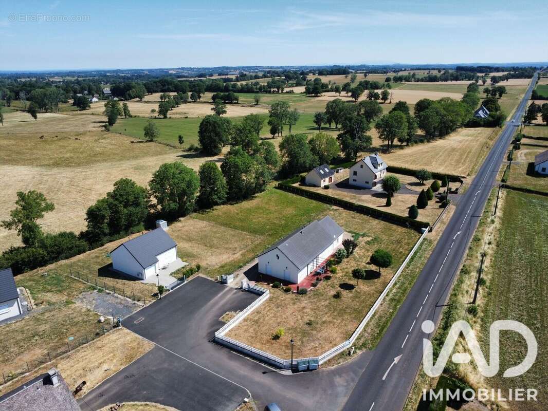 Terrain 942 m² à Chaussenac  - photo 4