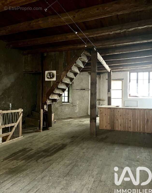 Maison 210 m² à Langeac  - photo 4