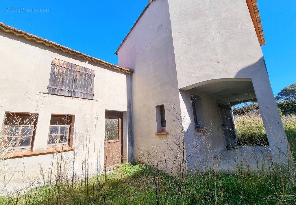 Maison à SIX-FOURS-LES-PLAGES