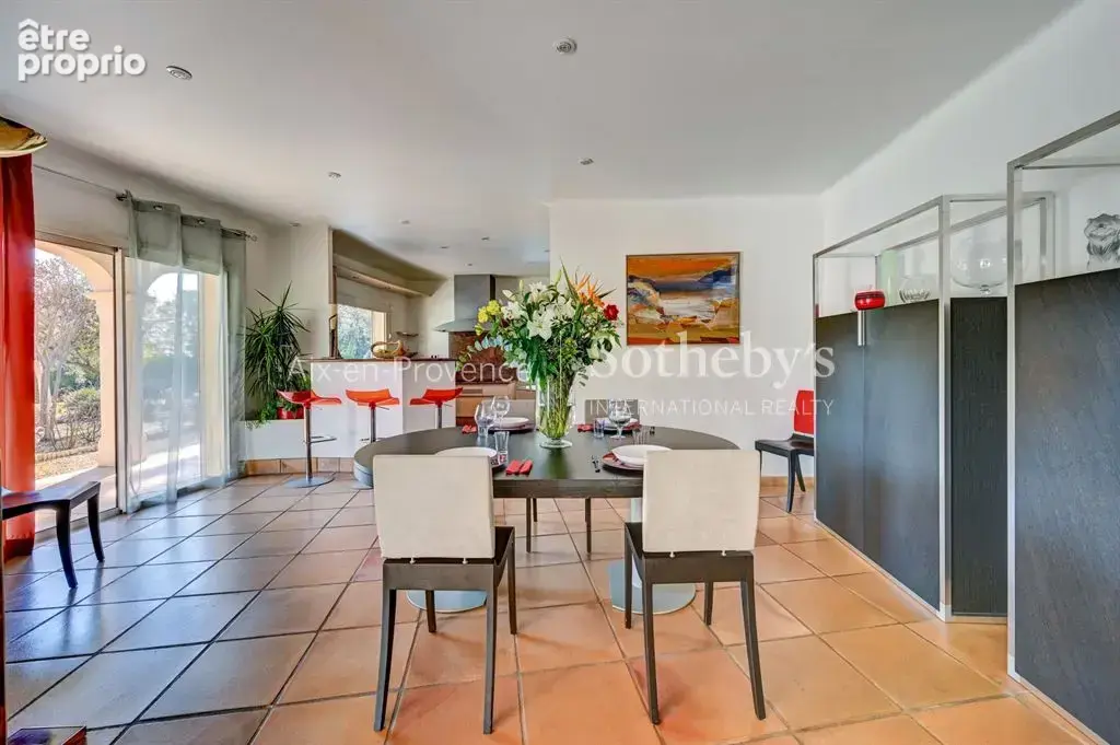 Maison d'exception - 280 m² à vendre à proximité d'Aix-en-Provence - photo 10
