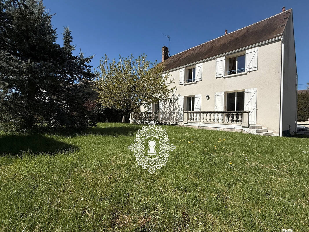Maison à LONGUEVILLE